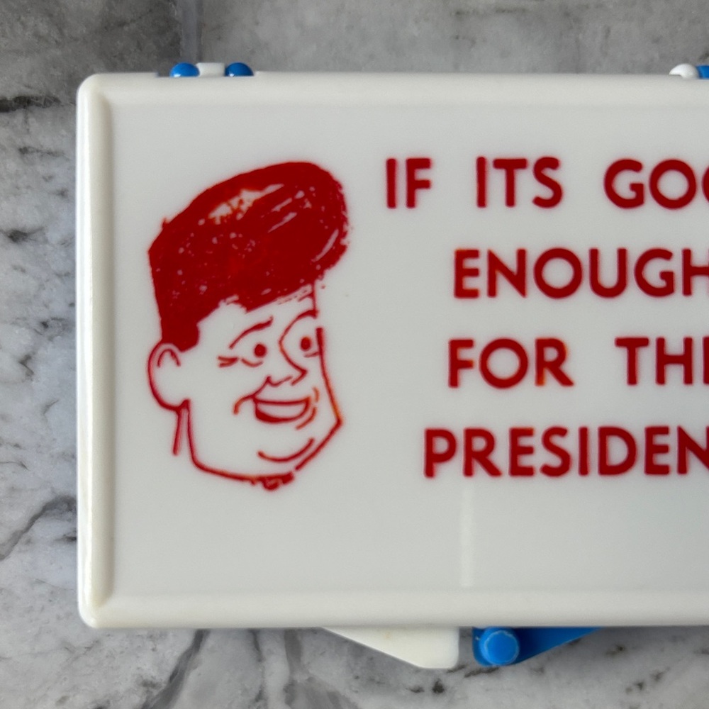 Vintage Novelty Box - Picture 9 of 10